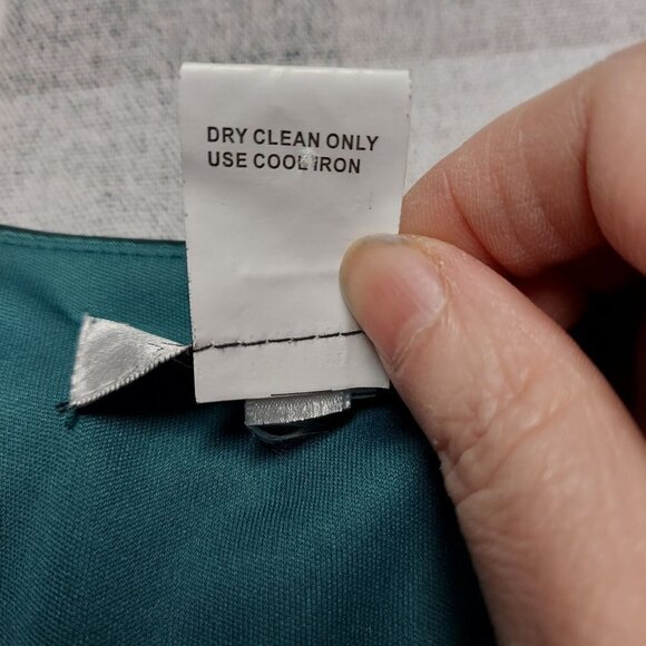 Patra Women's 2-Piece Taffeta and Chiffon Formal Gown w/Bolero Jacket - Picture 11 of 13